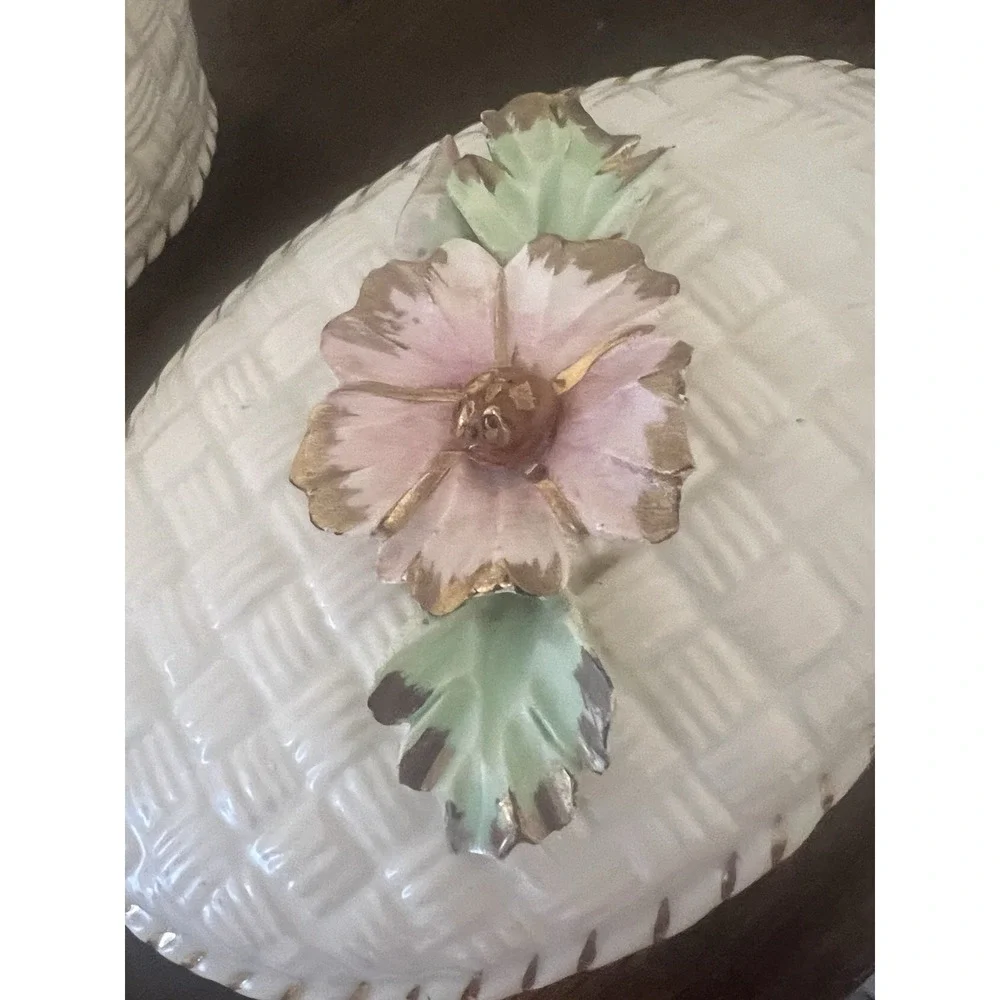 Vintage Hand Painted Italian Ceramic Trinket Box Basket Weave Floral Lid